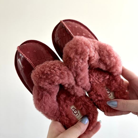 UGG Kid’s Red Cozy II Logo Slippers - Picture 1 of 10